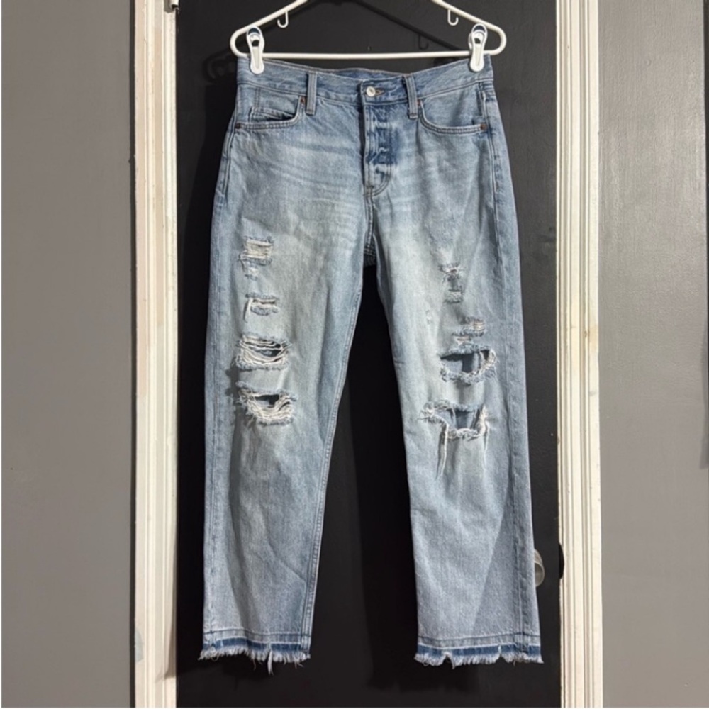3/$14 Old Navy High-Rise Destroyed Slouchy Straight Size: 2 Inseam: 25”